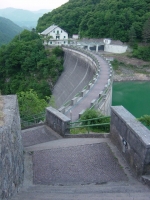 La diga del lago di Vagli, Garfagnana La diga del lago di Vagli, Garfagnana