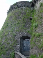 Una delle torri della Rocca di Camporgiano Una delle torri della Rocca di Camporgiano